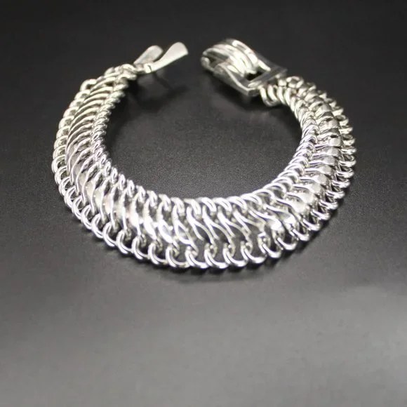 Vintage Signed CORO PEGASUS Thick Link Bracelet Silver Tone 7.5" Long 1950s - Picture 8 of 15